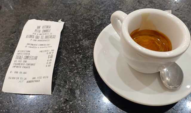 Il prezzo del caff al bar aumenta, ma non a Bitonto: qui continua a costare anche 60 centesimi